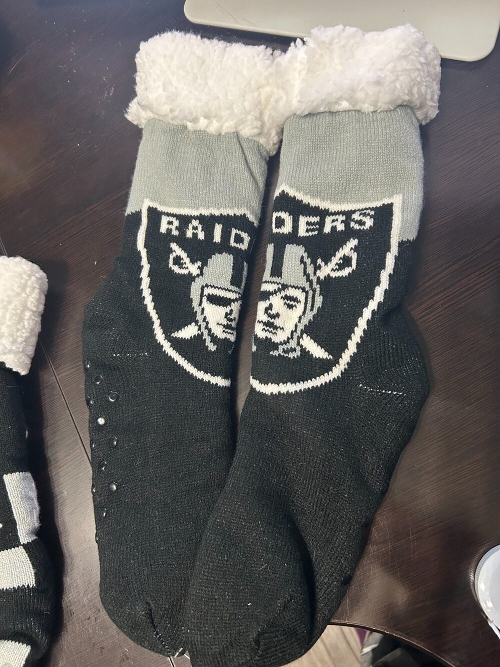 Raiders Women Fuzzy Grip Socks 2 Pair & Big Bang Lite Headband New Bundle
